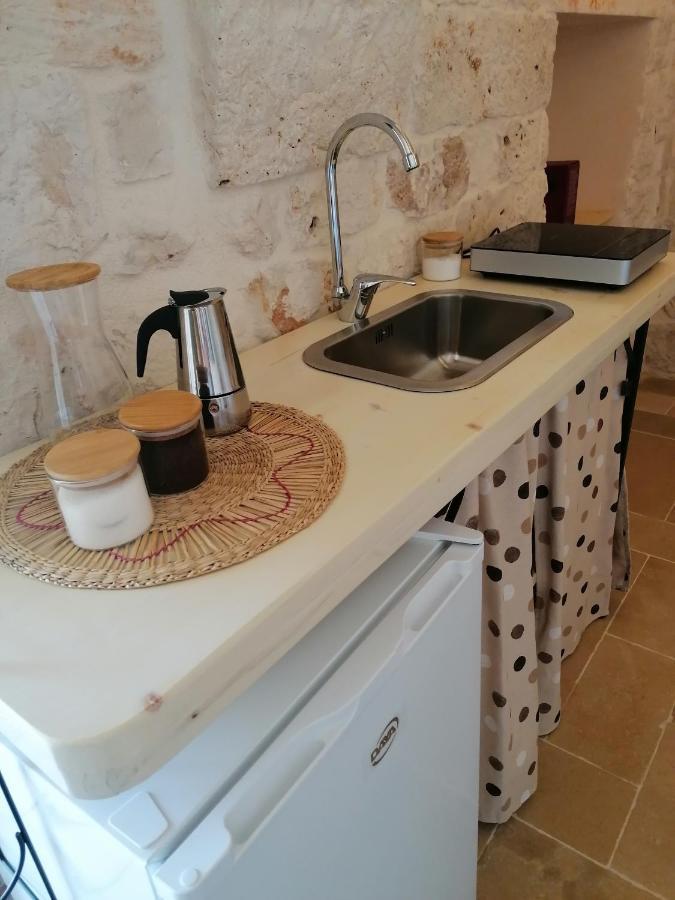 Hostal Trullo Del Sol Ceglie Messapica Exterior foto